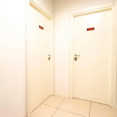 A I R Rettifilo 펜션 나폴리